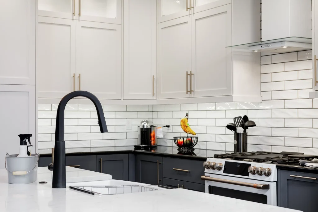 Consider This When Replacing Cabinets in Kitchens Like Yours